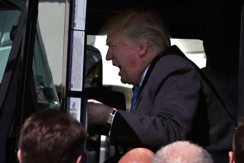 Illustration for article titled President Trump Is a Modern-Day Forrest Gump